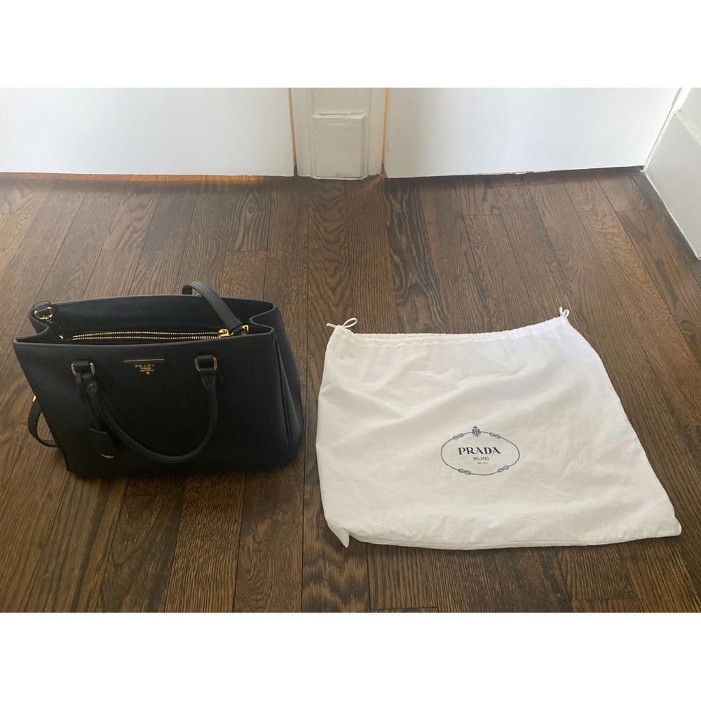 Prada bag. In great condition. Comes with dust bag